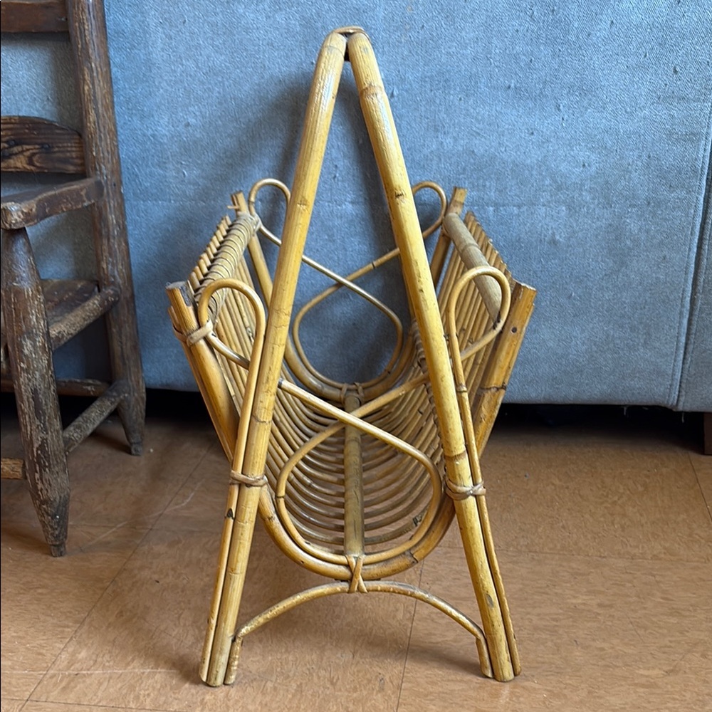 Natural Bamboo Magazine Rack - Picture 2 of 3